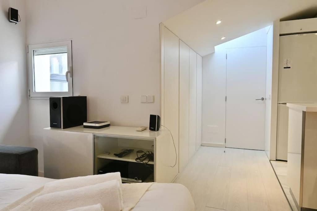 For You Rentals Apartamento Temporal Con Encanto A Pocos Metros Del Sol Myr13 Madri Exterior foto